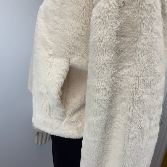 ASOS Teddy Faux fur Cropped White Ivory Hooded Girlhoodcore Jacket Coat s 8 - Picture 3 of 6